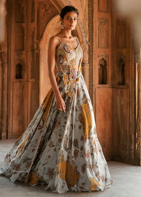 ISHA GUPTA TAYAL_Gray Organza Beads, Sequins, Embroidery Sweetheart Printed Fusion Lehenga Set _Online_at_Aza_Fashions