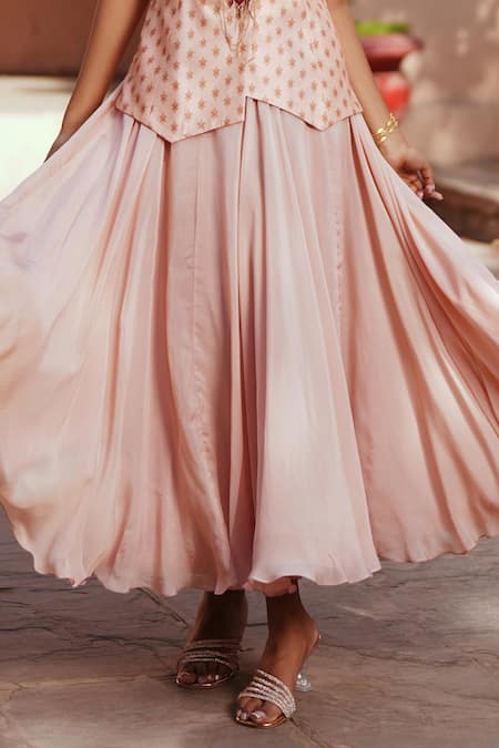 ISHA GUPTA TAYAL_Pink Organza, Chanderi Silk Embroidery V-neck Skirt And Waistcoat Set _Online_at_Aza_Fashions