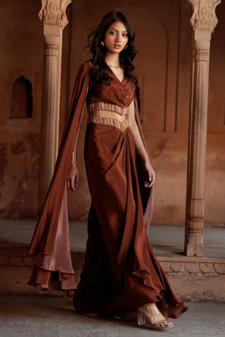 Buy_ISHA GUPTA TAYAL_Brown Crepe Embroidery V-neck Printed Kurta Set _Online_at_Aza_Fashions