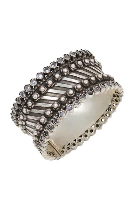 Buy_Sangeeta Boochra_Silver Plated Stones Timeless Kundan Bangle _Online_at_Aza_Fashions