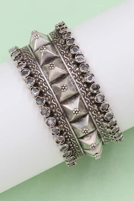 Sangeeta Boochra Handcrafted Silver Kundan Bangle 