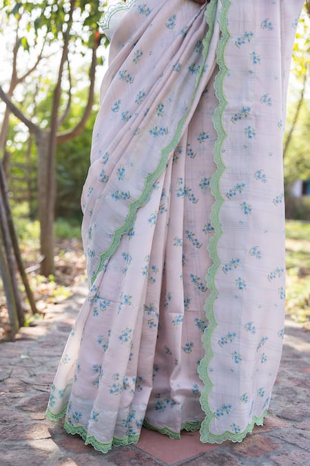 Shop Surmaye Pink Embroidery Wildflower Kiss Saree Online at Aza Fashions Shop_Surmaye_Pink Embroidery Wildflower Kiss Saree _Online_at_Aza_Fashions