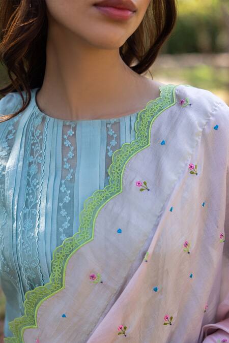 Surmaye Pink Embroidery Love Note Handwoven Saree Online at Aza Fashions Surmaye_Pink Embroidery Love Note Handwoven Saree _Online_at_Aza_Fashions