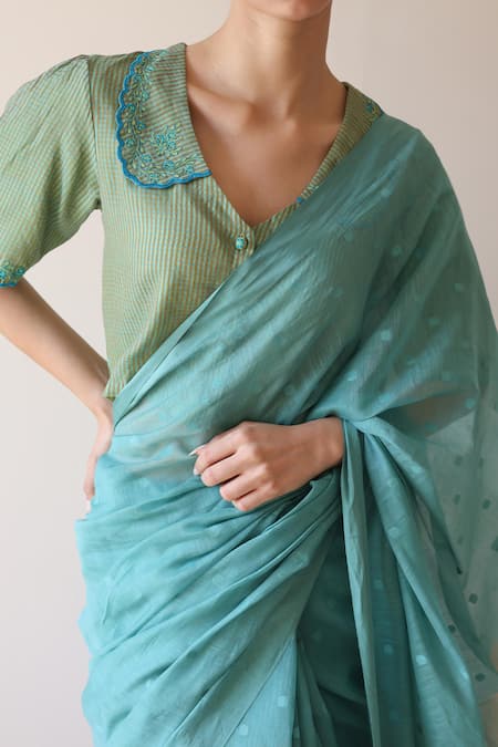 Surmaye_Teal Handloom Cotton Wildflower Meadow Jamdani Saree _at_Aza_Fashions