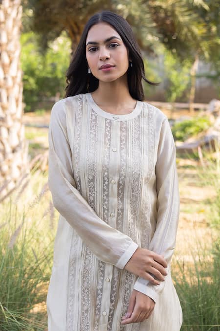 Buy_Surmaye_Beige Handloom Cotton, Organza, Silk Embroidery Round Light Handwoven Kurta Set _Online_at_Aza_Fashions