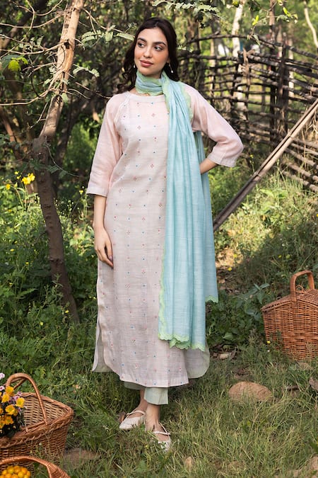 Surmaye Enchanted Meadow Pink Kurta Set 