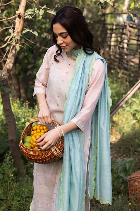 Shop Surmaye Blue Handloom Cotton Ethereal Silk Dupatta at Aza Fashions Shop_Surmaye_Blue Handloom Cotton Ethereal Silk Dupatta _at_Aza_Fashions