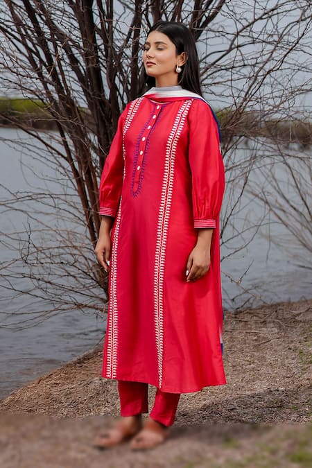 The Home Affair Red Cotton, Chiffon Embroidery Round Neck Pure Jaam Kurta Set at Aza Fashions The Home Affair_Red Cotton, Chiffon Embroidery Round Neck Pure Jaam Kurta Set _at_Aza_Fashions