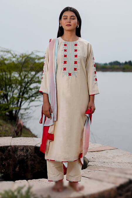 Shop_The Home Affair_Ivory Jacquard Embroidery Round Neck Kurta Set _Online_at_Aza_Fashions