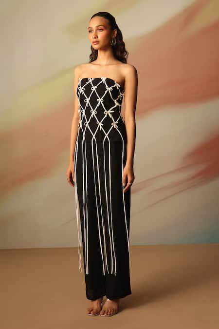 Vanshika Agarwal Label_Black Georgette Off-shoulder Designer And White Pant Set _Online_at_Aza_Fashions