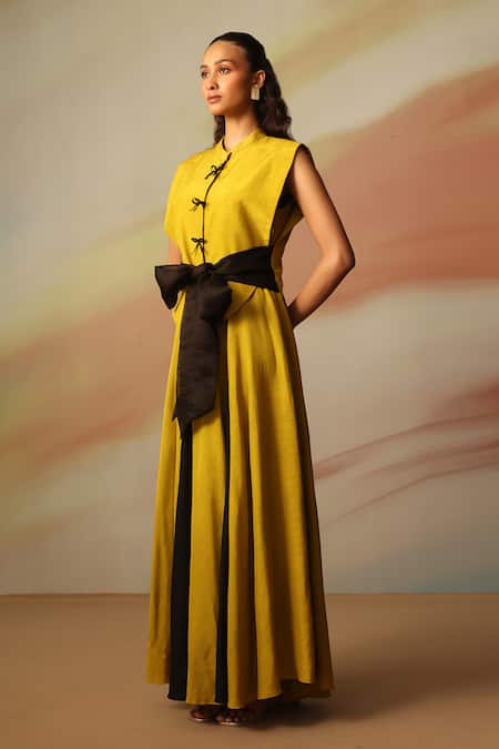 Vanshika Agarwal Label_Yellow Silk, Organza Round Neck Green Maxi Dress And Jacket Set _Online_at_Aza_Fashions