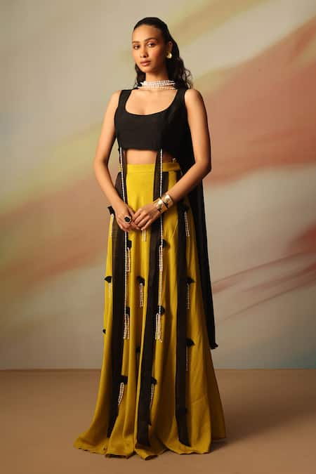 Vanshika Agarwal Label Black & Green Fusion Lehenga Set 