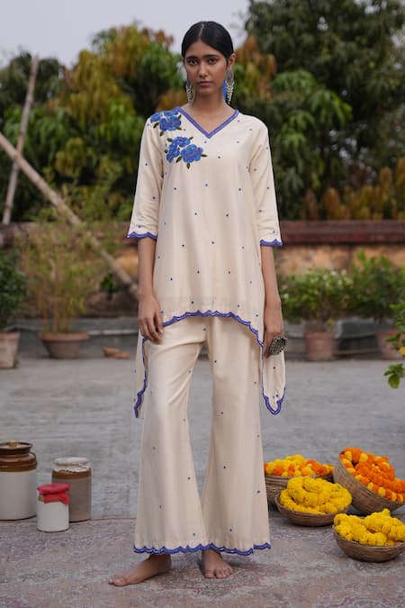 Midushi Bajoria Off White Floral Embroidered Kurta Set 