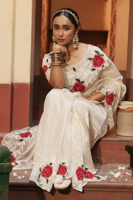 Buy_Midushi Bajoria_Silver Tissue Embroidery Round Neck Designer Saree With Floral _Online_at_Aza_Fashions