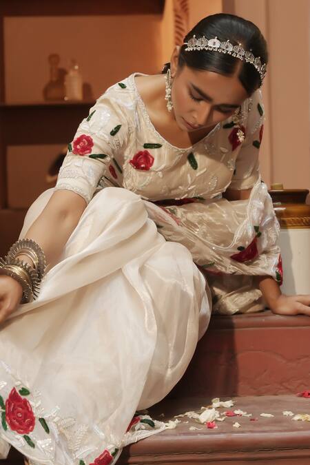 Shop Midushi Bajoria Silver Tissue Embroidery Round Neck Designer Saree With Floral Shop_Midushi Bajoria_Silver Tissue Embroidery Round Neck Designer Saree With Floral