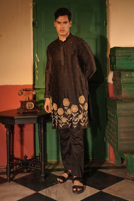Buy_Midushi Bajoria_Black Silk, Chanderi Embroidery Kurta Set _Online_at_Aza_Fashions