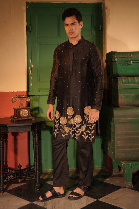 Midushi Bajoria_Black Silk, Chanderi Embroidery Kurta Set _at_Aza_Fashions