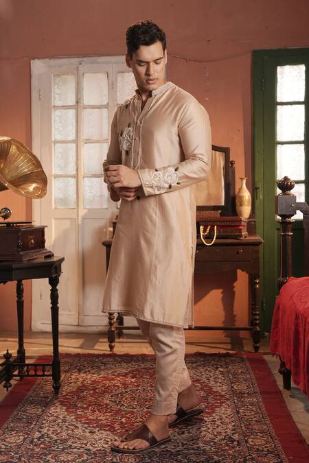 Buy_Midushi Bajoria_Cream Silk, Chanderi Embroidery Kurta Set 