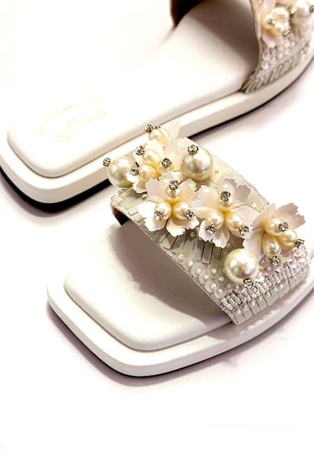 Buy_Soleart_White Floral Embellished Flats _Online_at_Aza_Fashions