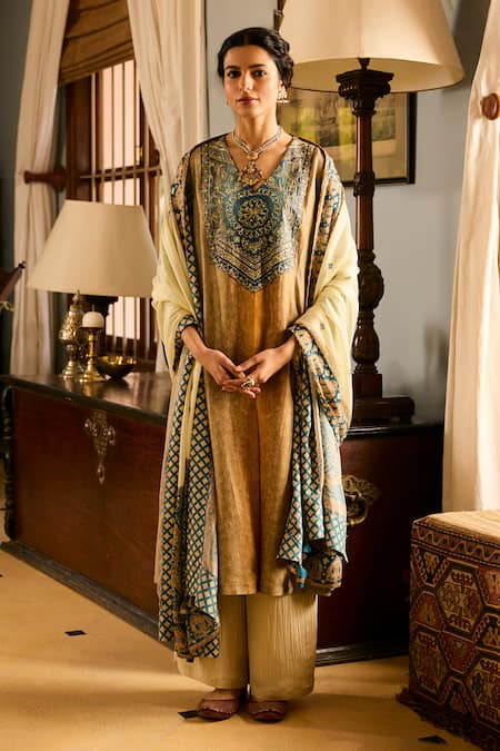 Buy_Saundh_Cream Muslin, Cotton Satin, Viscose Embroidery Printed Kurta Set With Dupatta _Online_at_Aza_Fashions