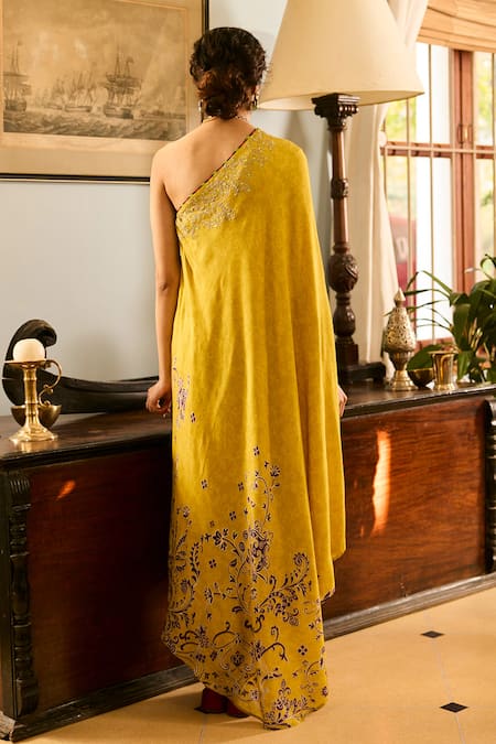Saundh Yellow Muslin Silk Kaftan & Pant Set 