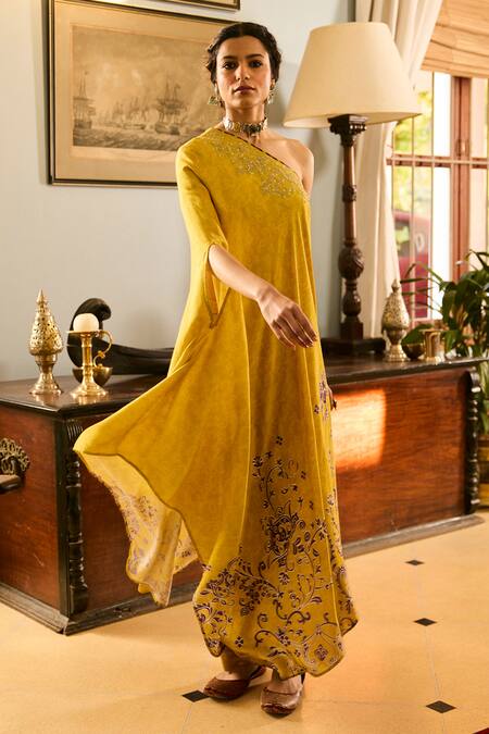 Saundh_Yellow Muslin Embroidery Asymmetric Silk Kaftan And Pant Set _at_Aza_Fashions