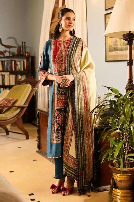 Saundh Blue Printed Kurta Set  