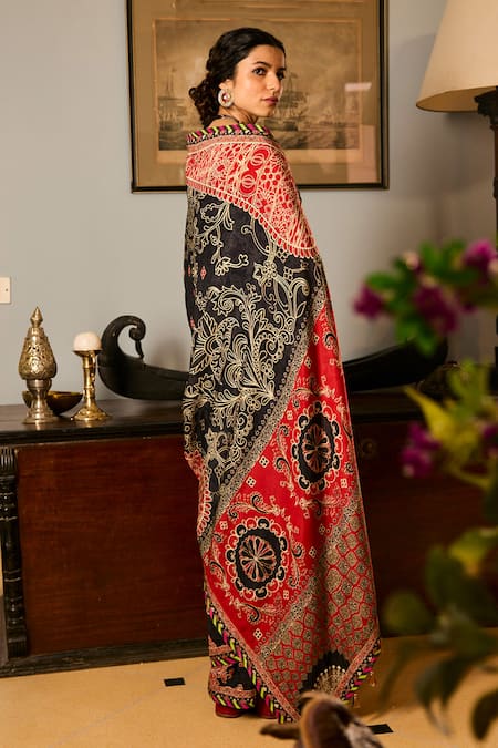 Saundh Black Printed Muslin Silk Saree Set 