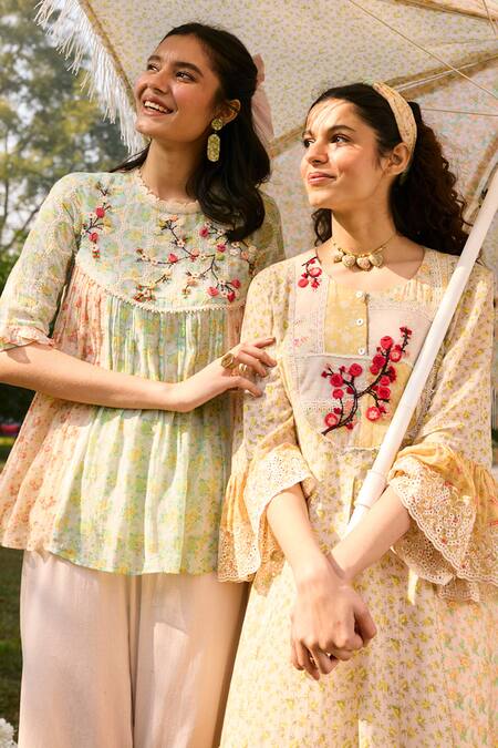 Buy_Saundh_Off White Embroidery Round Neck Floral Dress _Online_at_Aza_Fashions