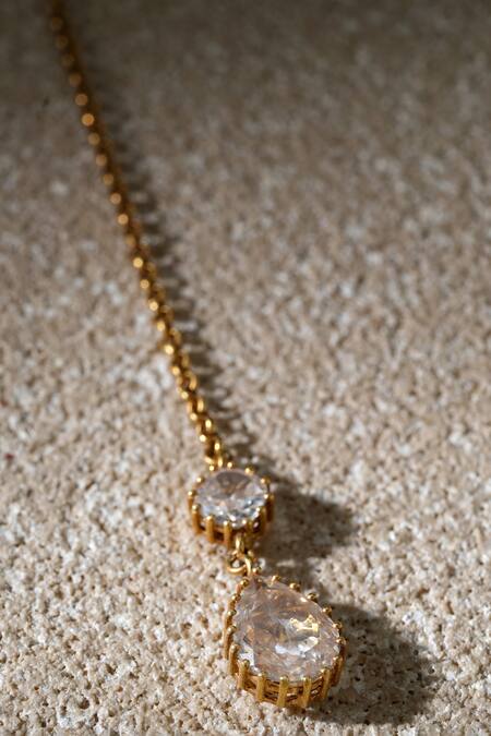 Shop Tarun Tahiliani Gold Plated Pear Silver Maangtikka Online at Aza Fashions Shop_Tarun Tahiliani_Gold Plated Pear Silver Maangtikka _Online_at_Aza_Fashions