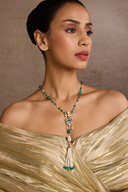 Tarun Tahiliani Emerald Green Carved Stone Silver Pendant Necklace 