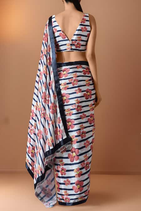 Shop_Naintara Bajaj_Multi Color V-neck Printed Pre-draped Saree Set _at_Aza_Fashions