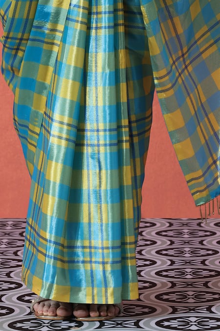 Shop_Naintara Bajaj_Multi Color V-neck Printed Pre-draped Saree And Blouse Set _Online_at_Aza_Fashions