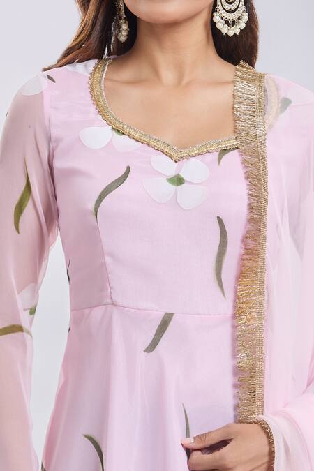 Naintara Bajaj Pink Georgette Embroidery, Zari Hand Paint Kurta Set at Aza Fashions Naintara Bajaj_Pink Georgette Embroidery, Zari Hand Paint Kurta Set _at_Aza_Fashions
