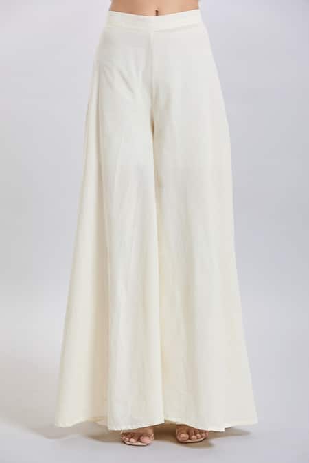 Samyukta Singhania_White Cotton, Georgette Zari V-neck Gold Stripe Kurta Palazzo Set _Online_at_Aza_Fashions