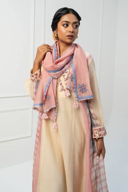 Pants And Pajamas_Beige Chanderi Embroidery Split V-neck Kurta Set With Stole _at_Aza_Fashions
