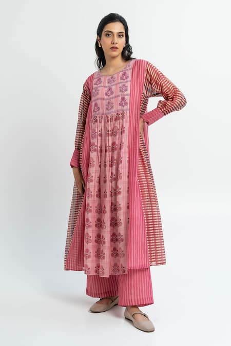 Pants and Pajamas Printed Chanderi Kurta Set 