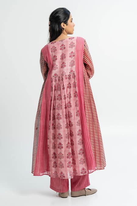 Shop Pants And Pajamas Pink Chanderi Embroidery Round Neck Printed Kurta Set at Aza Fashions Shop_Pants And Pajamas_Pink Chanderi Embroidery Round Neck Printed Kurta Set _at_Aza_Fashions