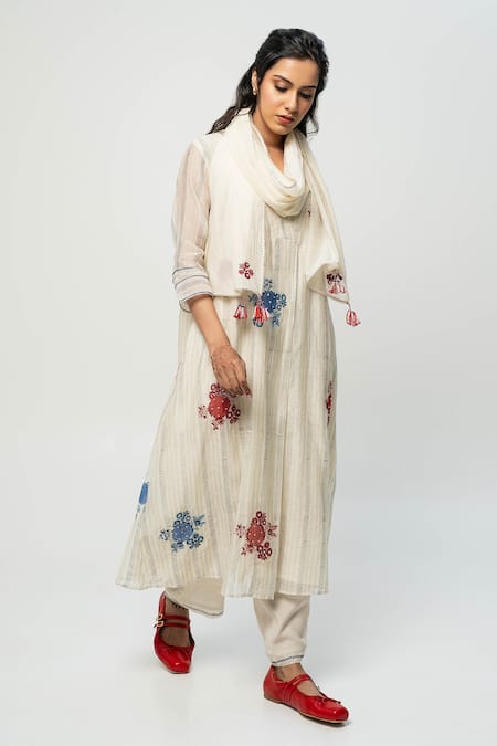 Shop Pants And Pajamas White Chanderi Embroidery Round Neck Printed Kurta Set at Aza Fashions Shop_Pants And Pajamas_White Chanderi Embroidery Round Neck Printed Kurta Set _at_Aza_Fashions