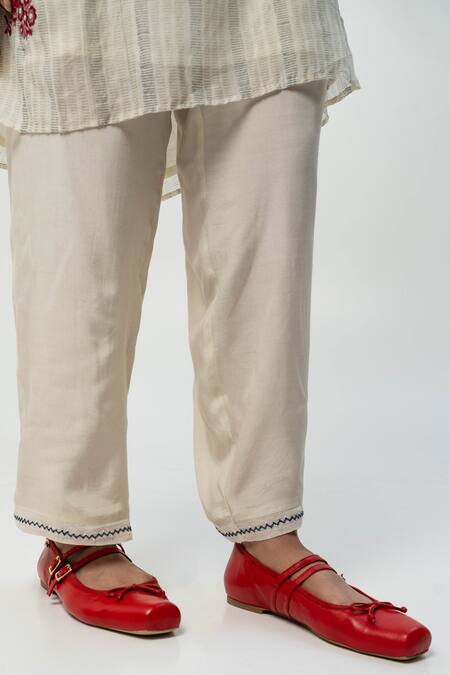 Buy Pants And Pajamas White Chanderi Embroidery Round Neck Printed Kurta Set Online at Aza Fashions Buy_Pants And Pajamas_White Chanderi Embroidery Round Neck Printed Kurta Set _Online_at_Aza_Fashions