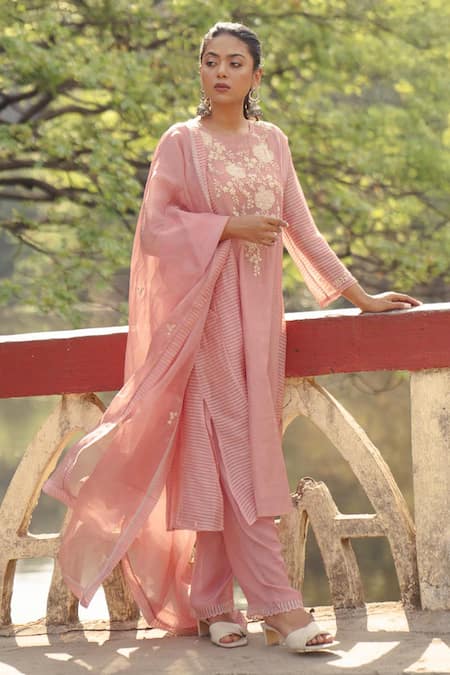 Pants and Pajamas Chanderi Embroidered Pink Kurta Set 