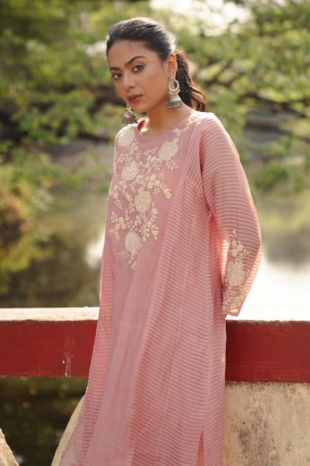 Pants And Pajamas Pink Chanderi Embroidery Round Neck Kurta Online at Aza Fashions Pants And Pajamas_Pink Chanderi Embroidery Round Neck Kurta _Online_at_Aza_Fashions