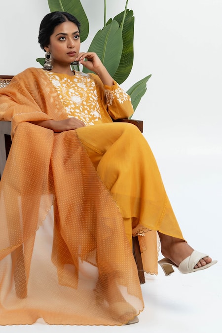 Shop Pants And Pajamas Orange Chanderi, Organza Embroidery Round Neck Kurta Set With Dupatta at Aza Fashions Shop_Pants And Pajamas_Orange Chanderi, Organza Embroidery Round Neck Kurta Set With Dupatta _at_Aza_Fashions