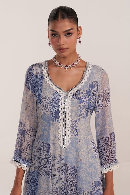 Mustard Moon By Neyha And Vrinda Blue Georgette Lace, Embroidery V-neck Cornflower Printed Kurta Set Online at Aza Fashions Mustard Moon By Neyha And Vrinda_Blue Georgette Lace, Embroidery V-neck Cornflower Printed Kurta Set _Online_at_Aza_Fashions