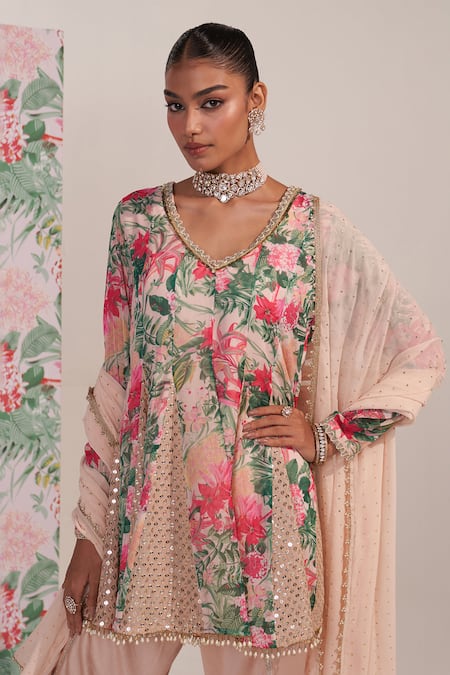 Buy Mustard Moon By Neyha And Vrinda Green Georgette, Modal Beads, Embroidery, Sequins V-neck Floral Kurta Set Online at Aza Fashions Buy_Mustard Moon By Neyha And Vrinda_Green Georgette, Modal Beads, Embroidery, Sequins V-neck Floral Kurta Set _Online_at_Aza_Fashions