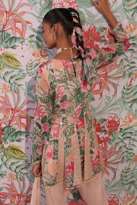 Mustard Moon By Neyha And Vrinda Green Georgette, Modal Beads, Embroidery, Sequins V-neck Floral Kurta Set at Aza Fashions Mustard Moon By Neyha And Vrinda_Green Georgette, Modal Beads, Embroidery, Sequins V-neck Floral Kurta Set _at_Aza_Fashions