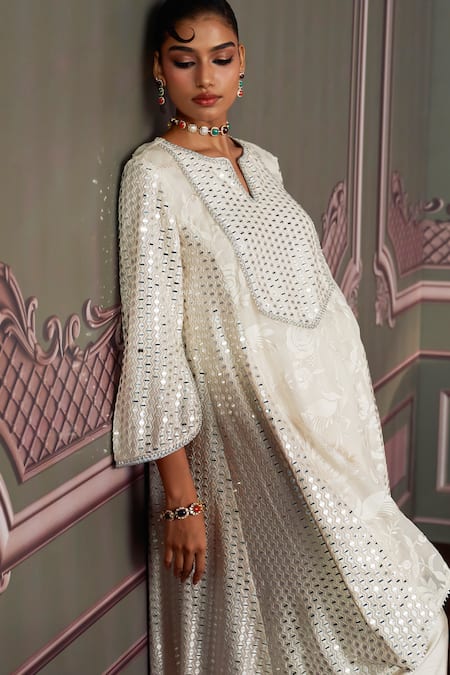 Shop_Mustard Moon By Neyha And Vrinda_Ivory Georgette, Silk Embroidery, Sequins Keyhole Neck Rhea Kurta Set _Online_at_Aza_Fashions