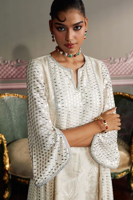 Mustard Moon By Neyha And Vrinda_Ivory Georgette, Silk Embroidery, Sequins Keyhole Neck Rhea Kurta Set _at_Aza_Fashions
