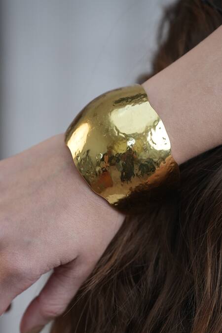 Arvino Gold Plated Seraphic Cuff Online at Aza Fashions Arvino_Gold Plated Seraphic Cuff _Online_at_Aza_Fashions