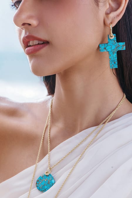 Arvino Turquoise Medallion Pendant Necklace 